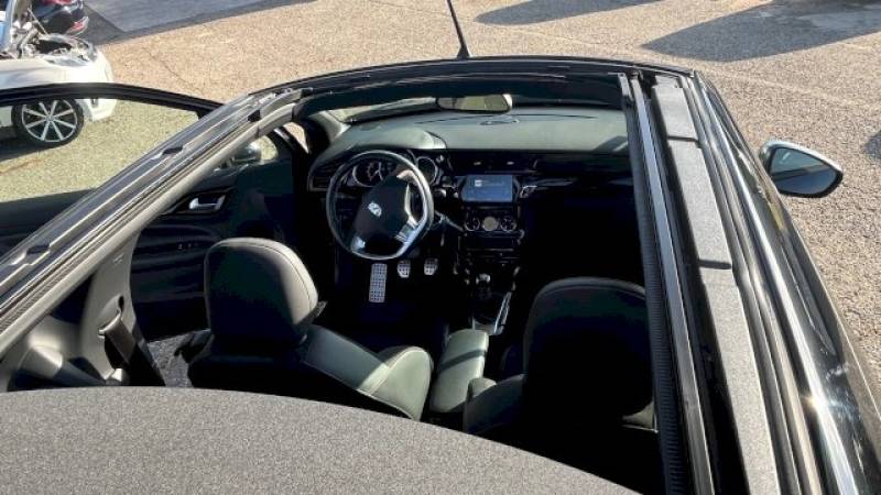 DS 3 CABRIOLET Phase 2 / 1.6 BLUE HDI Sport Chic