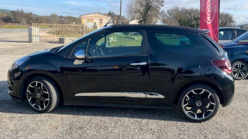 DS 3 CABRIOLET Phase 2 / 1.6 BLUE HDI Sport Chic