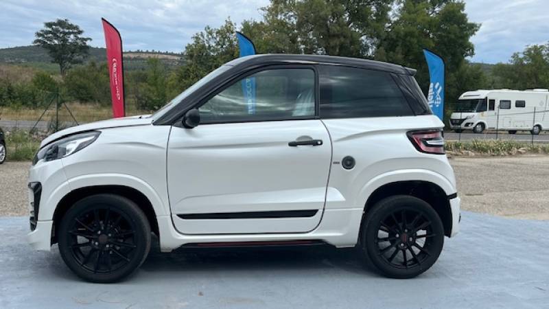 Concession voiture sans permis pour achat Superbe LIGIER Js 60 Ultimate DCI à Brignoles