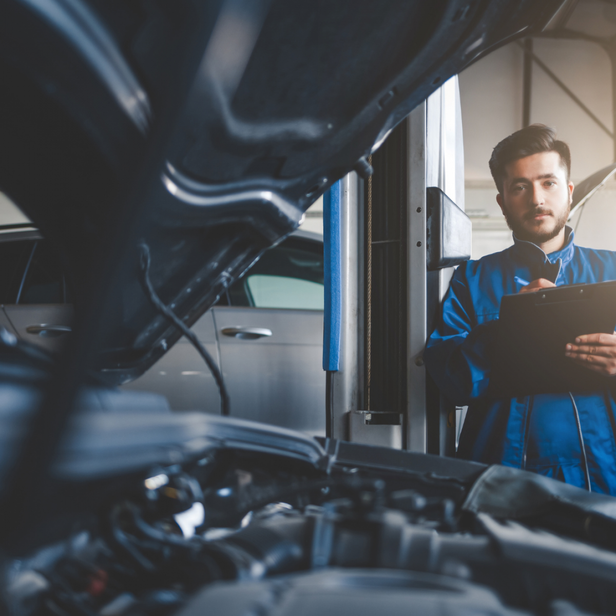 Effectuer la révision complète de votre véhicule sans permis au Pradet dans le Var